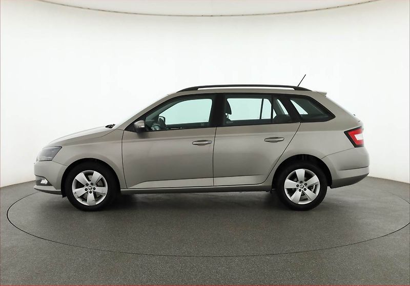 Škoda Fabia (2017) Ambition 1.2 TSI, Automat - fotka 3 z 14