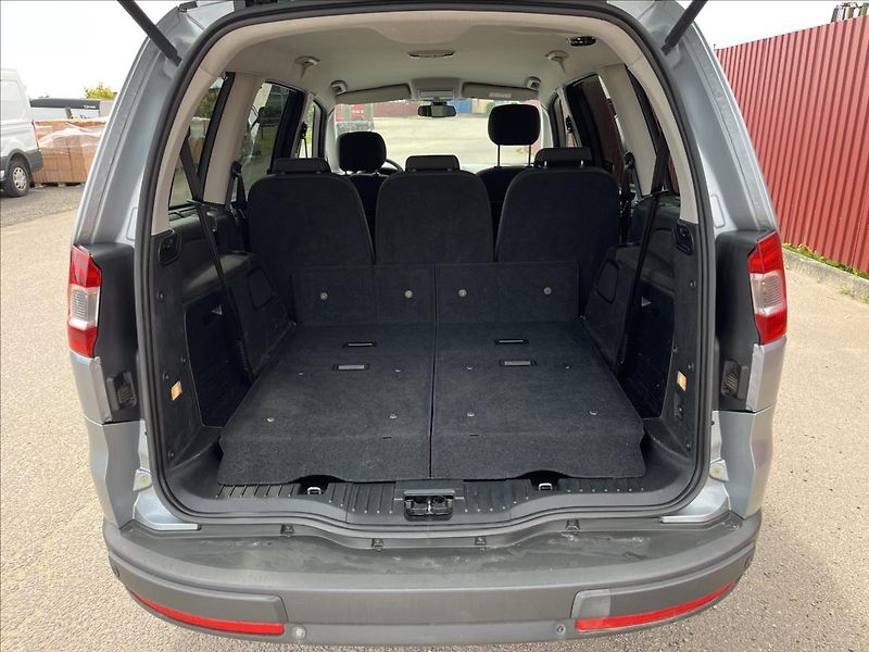Ford Galaxy 2.0 TDCi 7.MÍST KLIMA ROZVODY - fotka 33 z 40