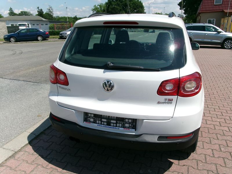 Volkswagen Tiguan (2010) 1,4 TSI 4MOTION CAM - fotka 5 z 28