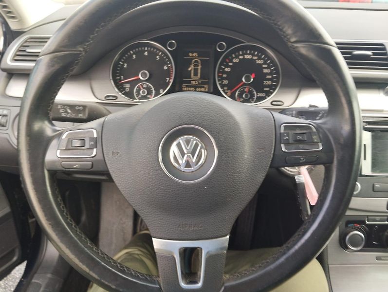 Volkswagen Passat (2011) 1.4 Tsi  SERVISKA - fotka 8 z 18