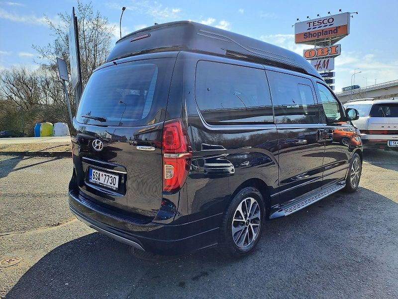 Hyundai H 1 (2019) GRAND STAREX 2.5 CRDi AT 2WD - fotka 5 z 26