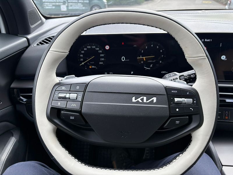 Kia Sportage (2025) 1,6 T-GDi GPF 4x4 7DCT GT-LINE - fotka 16 z 23