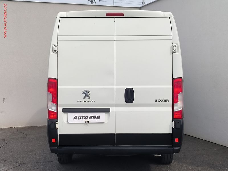 Peugeot Boxer (2018) 2.0HDi L4H2, ČR, 120kW, AC - fotka 5 z 22