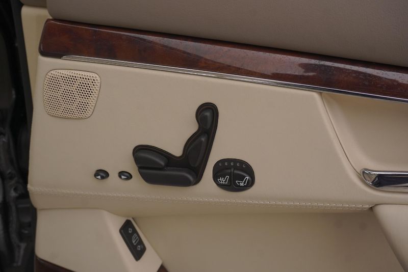 Mercedes-Benz Třídy S S600 5,5I V12 LONG AUT. - fotka 39 z 56