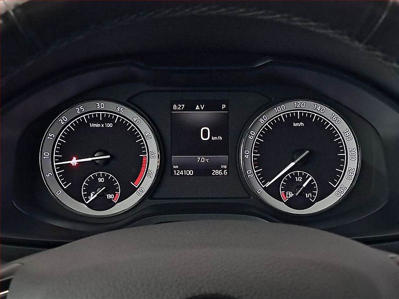 Škoda Karoq (2019) Style 2.0 TDI, 4X4, Automat - fotka 11 z 21