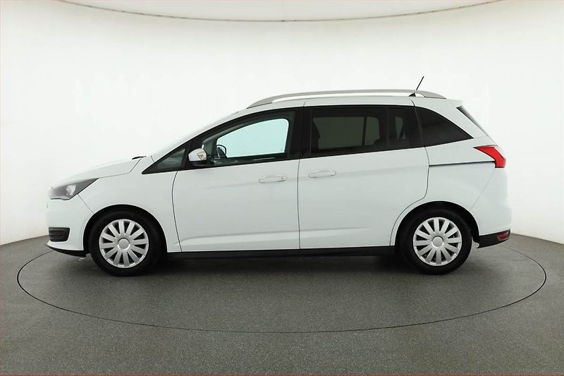 Ford Grand C-MAX (2020) 1.5 TDCi, Automat, 7 míst - fotka 3 z 18