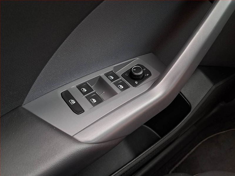 Volkswagen T-Cross (2019) 1.0 TSI - fotka 18 z 18