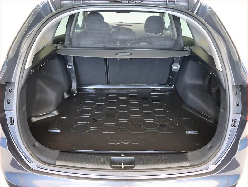 Kia Ceed (2013) Gold 1.6 GDI, Automat - fotka 14 z 19