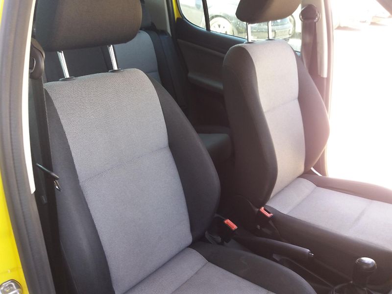 Škoda Fabia 1.2TSi,63kW,ESP,KLIMA,1.MAJIT! - fotka 15 z 21