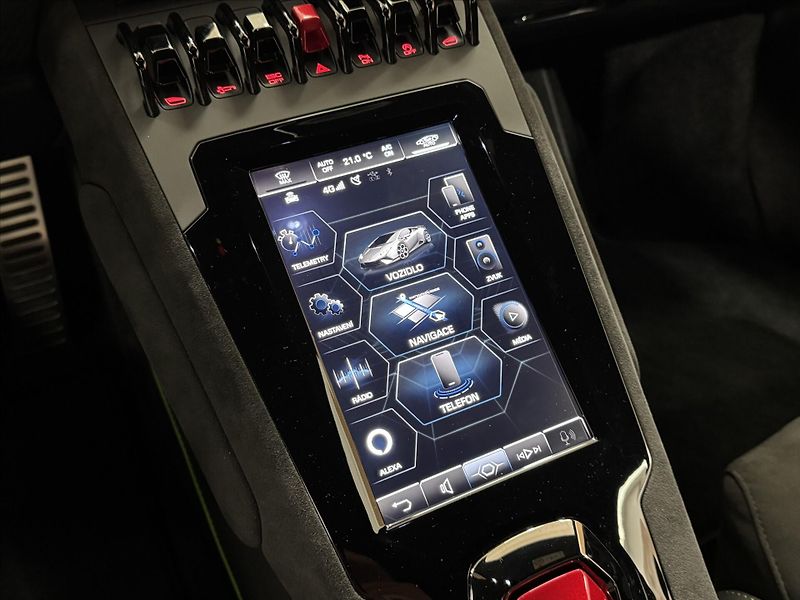 Lamborghini Huracán TECNICA MY24 ZÁRUKA PPF - fotka 20 z 33