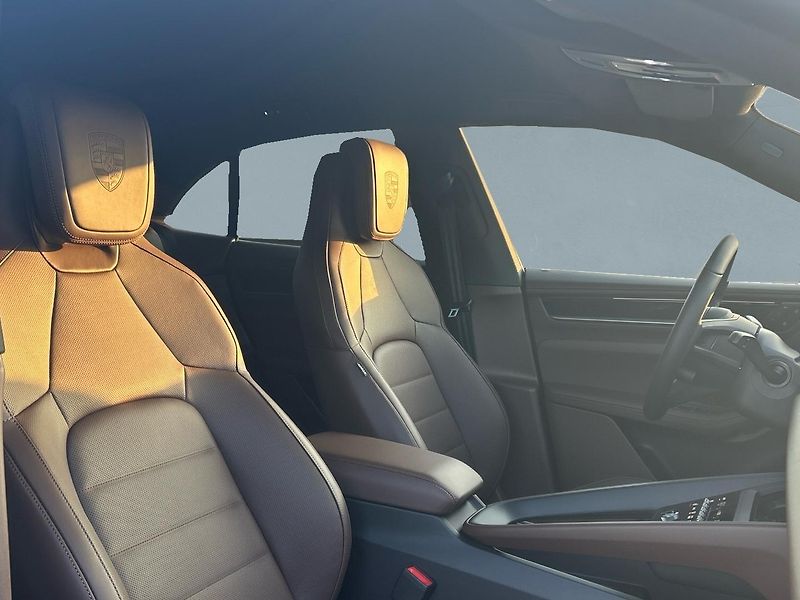 Porsche Macan 4S Electric - fotka 17 z 30