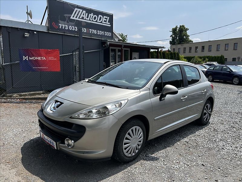 Peugeot 207 1,4 i  Klima,ISOFIX,CentrálDO - fotka 2 z 42