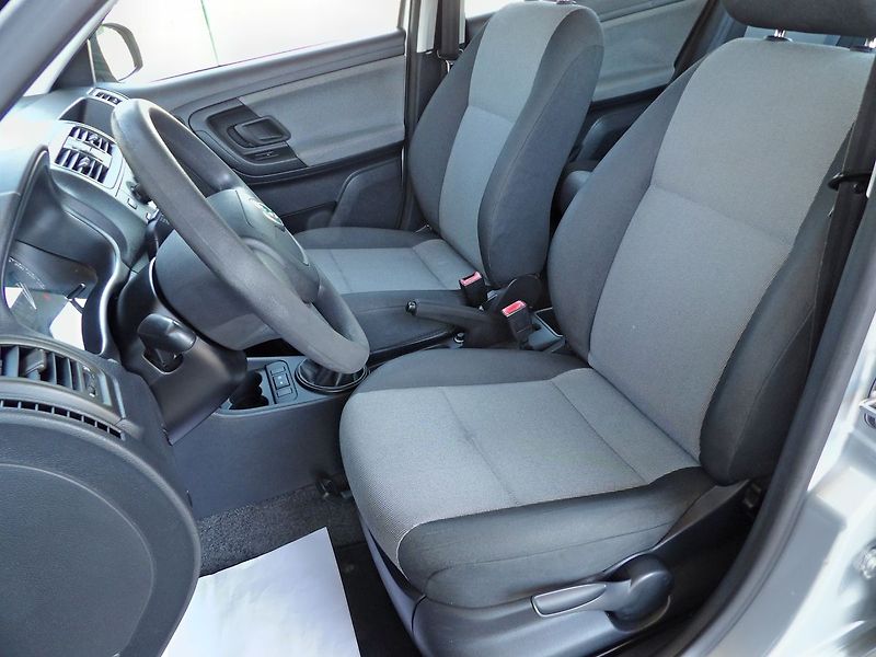 Škoda Fabia 1.2HTP Klima Tažné Serviska - fotka 15 z 36