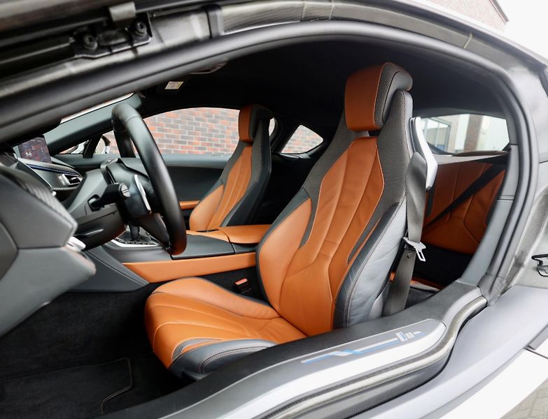 BMW i8 (2018) xdrive Laser - fotka 22 z 44