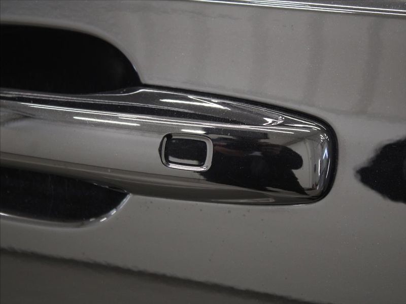 Volvo V90 2,0 T8 AWD PLUS Dark 59tkm. - fotka 24 z 27