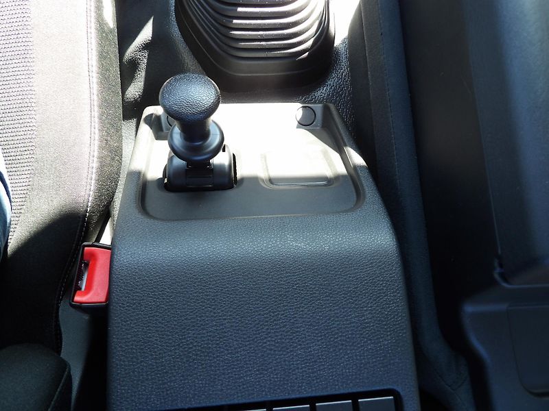 Isuzu F11 (2026) 5.2L, 240k, MT6,  - fotka 34 z 38