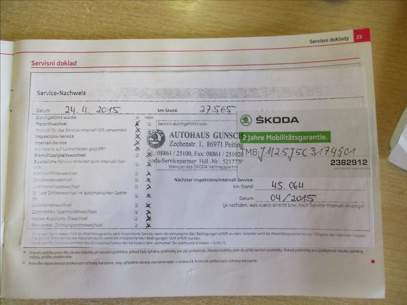 Škoda Fabia 1,2 TSI, klimatizace, serviska - fotka 27 z 33
