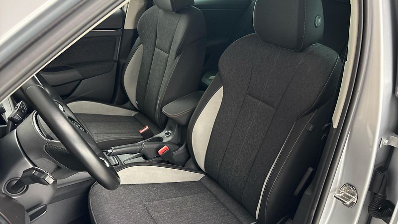 Škoda Scala 1.0 TSI Style - fotka 15 z 27