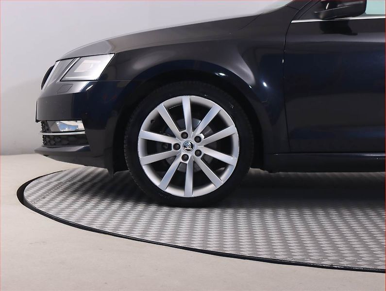 Škoda Octavia (2018) Style 1.6 TDI, Automat - fotka 15 z 20