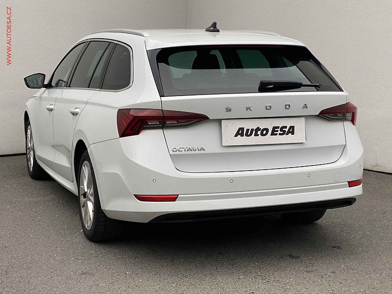 Škoda Octavia (2021) 2.0 TDi, ČR, Style, DSG, zmk - fotka 6 z 19