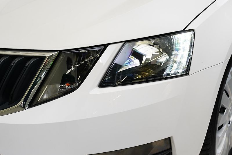 Škoda Octavia - fotka 9 z 24