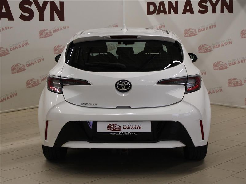 Toyota Corolla 1,2 Turbo, 1.majitel - fotka 5 z 34