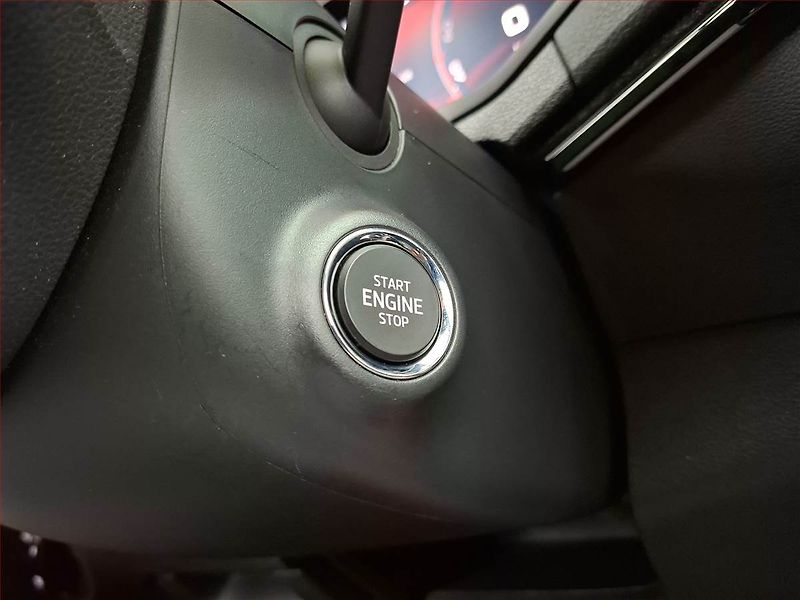 Škoda Karoq (2024) Sportline 2.0 TSI - fotka 17 z 19