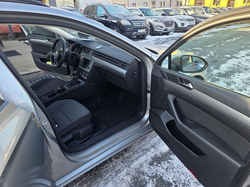 Volkswagen Passat 1.4 TSI Kombi 87tkm - fotka 16 z 28