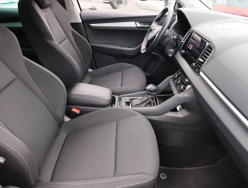 Škoda Karoq (2023) Ambition 2.0 TDI - fotka 9 z 24