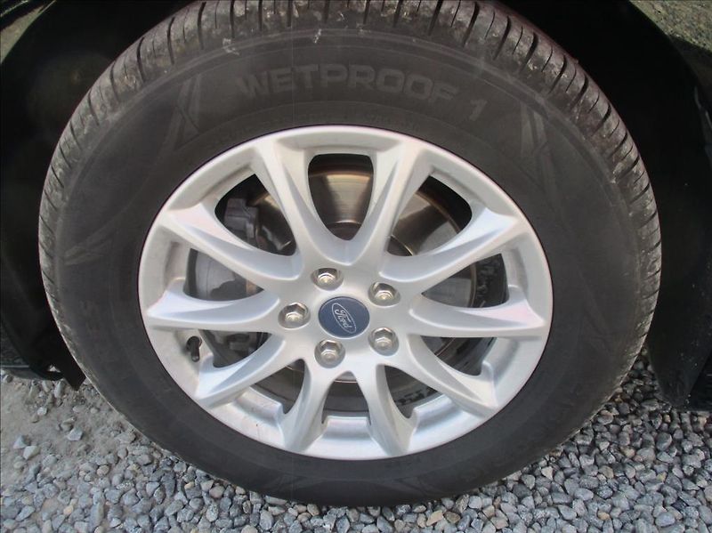 Ford Mondeo 2,0 TDCI, Titanium, automat, - fotka 32 z 40