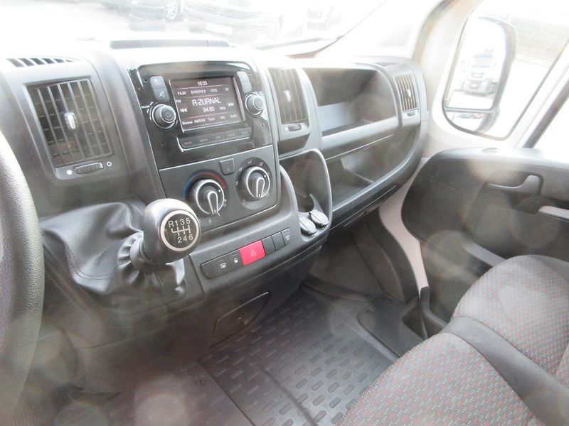 Citroën Jumper L3H2 chladící, bez el. zásuvky - fotka 13 z 16