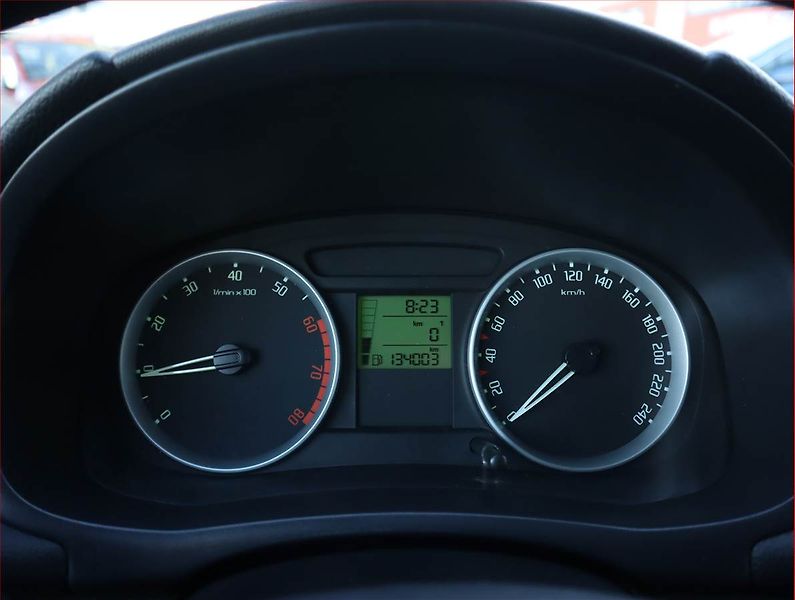 Škoda Fabia (2008) Ambiente 1.2 12V, Serv.kniha - fotka 11 z 15
