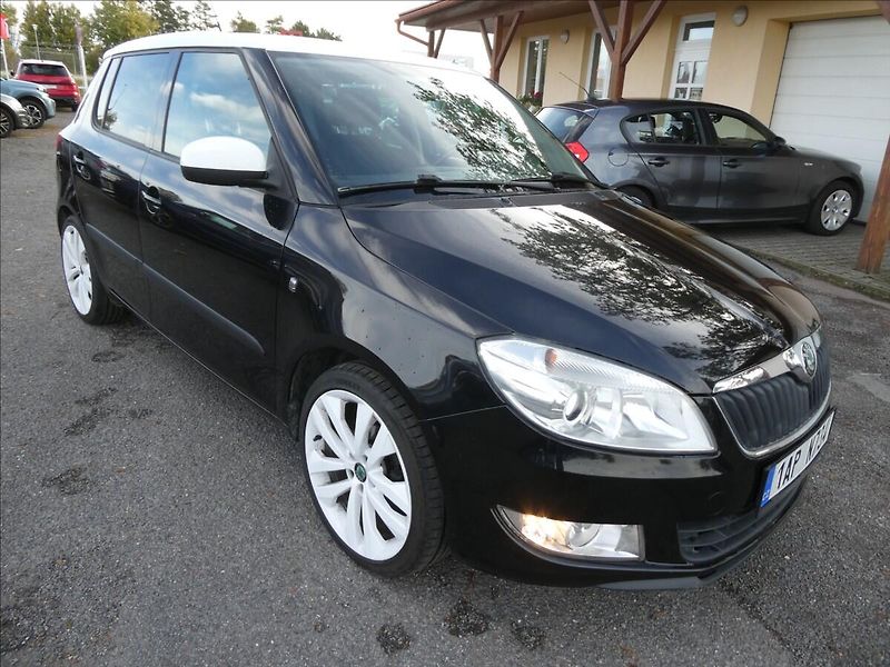Škoda Fabia 1,2 TSi, 2 x kola, po servise - fotka 1 z 45