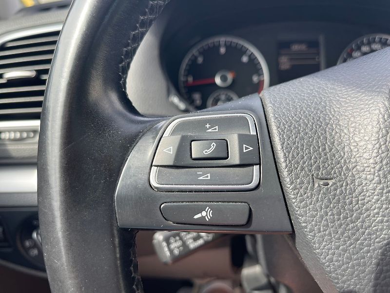 Volkswagen Sharan 2.0TDI 103kw*7MÍST*EL.DVEŘE - fotka 34 z 39