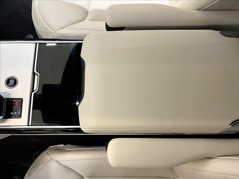 Land Rover Range Rover (2026) 3,0 D350 AUTOBIOGRAPHY SWB - fotka 34 z 47