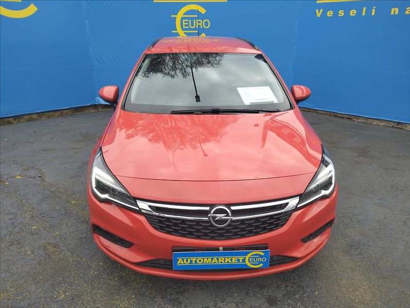 Opel Astra 1,0 i 77KW - fotka 2 z 17