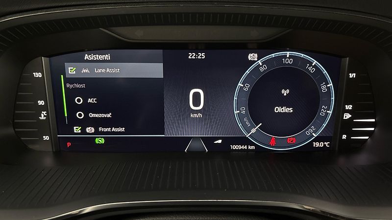 Škoda Octavia 2.0 TDI DSG 4x4 Style Combi - fotka 10 z 29
