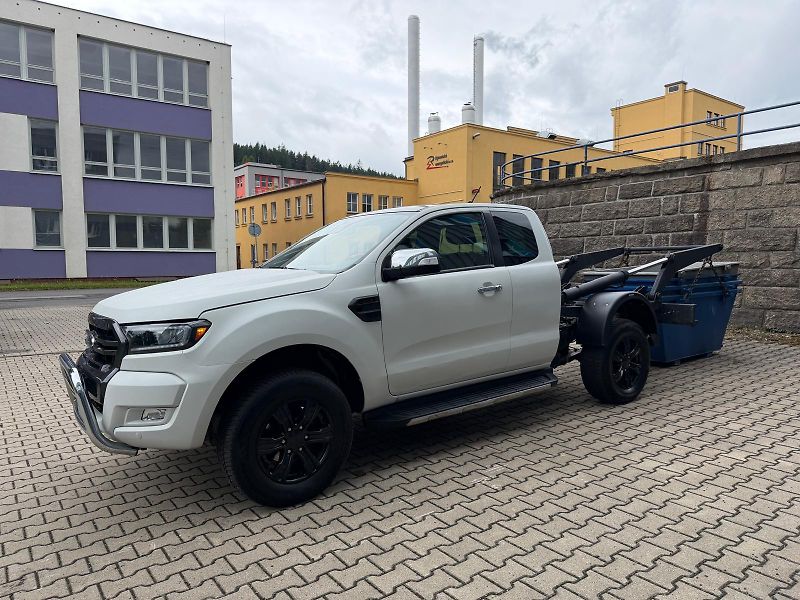 Ford Ranger 3,2 TDCi 4x4automat-kontejner - fotka 24 z 32