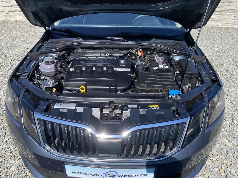 Škoda Octavia 1.6TDi 115PS DSG DPH REZERVACE - fotka 78 z 154