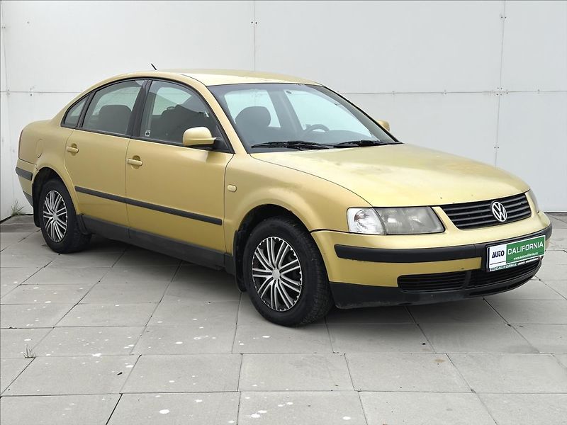 Volkswagen Passat 1,9 TDI  Aut klima Eko zaplace - fotka 5 z 27