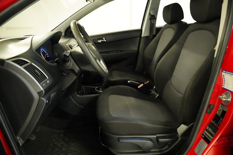 Hyundai i20 - fotka 11 z 21