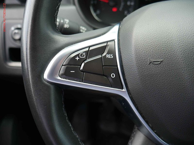 Dacia Duster (2020) 1.0 TCe, ČR, AC, temp - fotka 12 z 19
