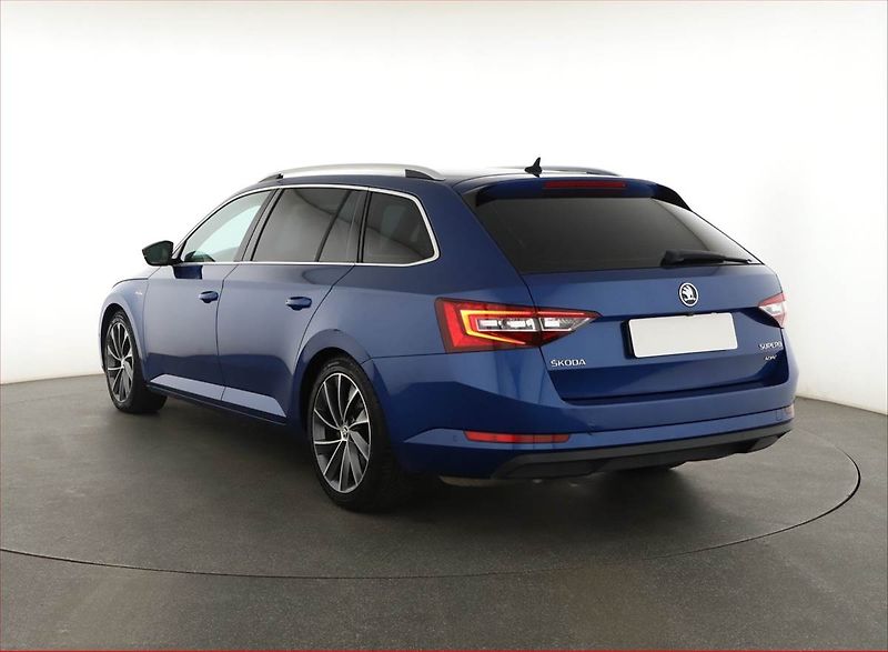 Škoda Superb (2016) 2.0 TDI 4x4, 4X4, Automat - fotka 4 z 20