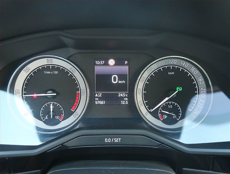Škoda Superb (2017) 2.0 TDI 4x4, 4X4, Automat - fotka 11 z 14
