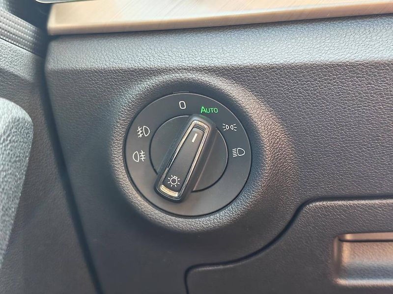 Škoda Kamiq Style 1,0TSI - fotka 17 z 21