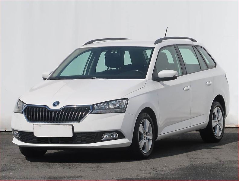Škoda Fabia (2018) Ambition Plus 1.0 TSI - fotka 2 z 17