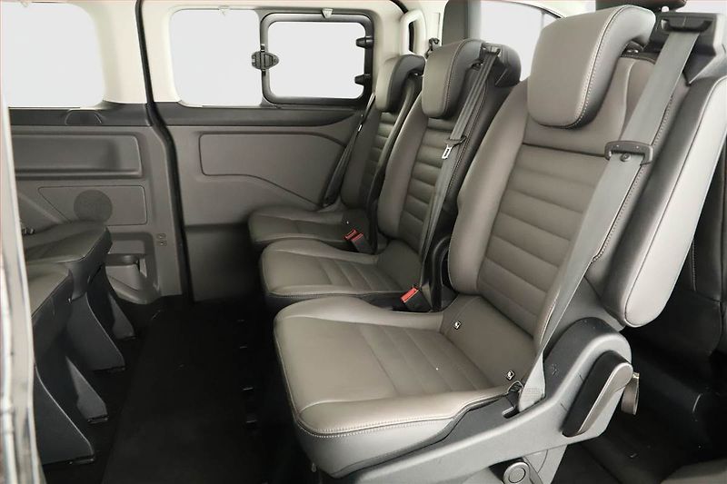 Ford Tourneo Custom (2021) Titanium 2.0 EcoBlue, DPH - fotka 13 z 19
