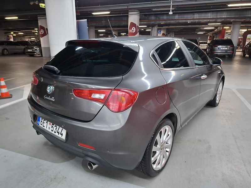 Alfa Romeo Giulietta (2012) - fotka 12 z 13
