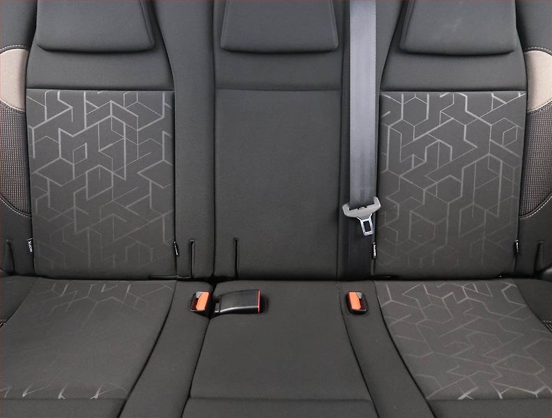 Peugeot 2008 (2014) 1.2 PureTech, Tempomat - fotka 10 z 17