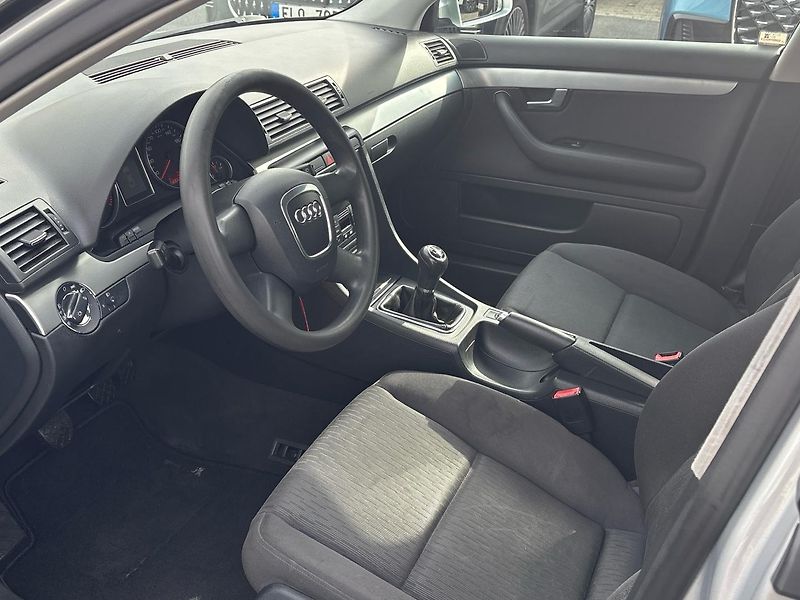 Audi A4 (2006)  2.0 TDI Avant - fotka 6 z 19